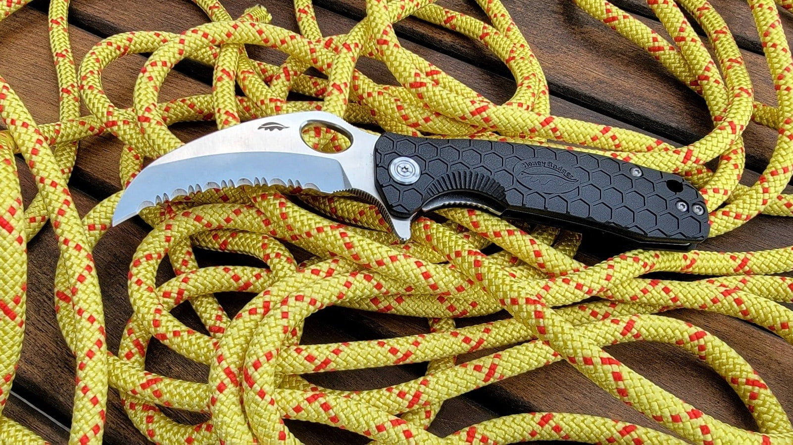 Claw Knives - the perfect box opener? - Honey Badger Knives