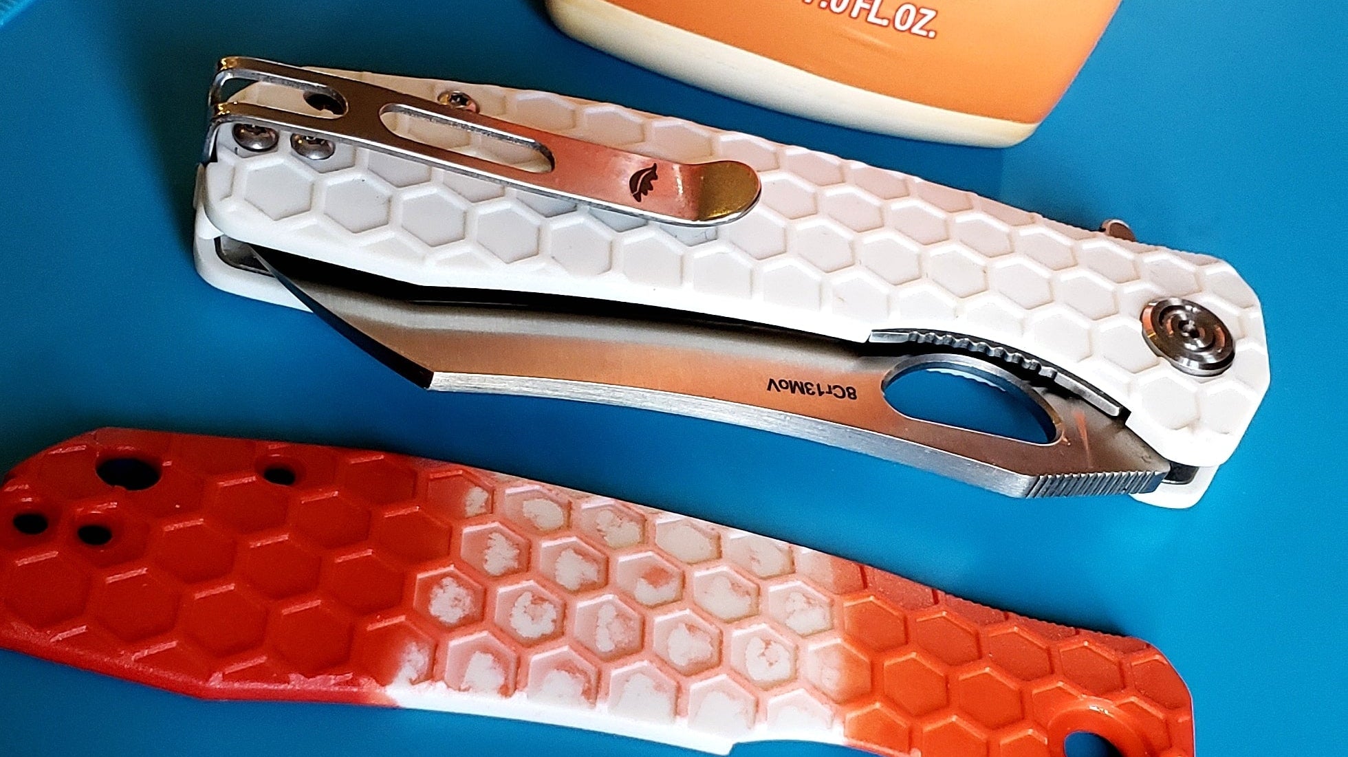 How to use the White Handle Kit - Honey Badger Knives