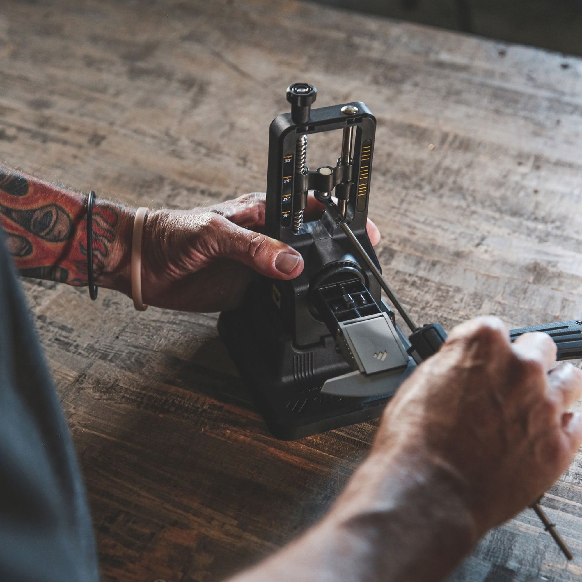 Work Sharp Precision Adjust Knife Sharpener with Tri - Abrasive and Pivot Response - Honey Badger Knives - WSBCHPAJ